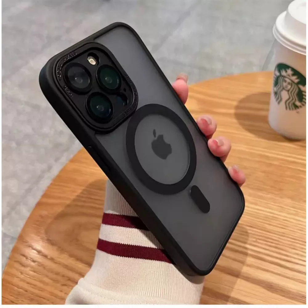 Protective Camera Matte Clear Case With MagSafe iPhone 13 Pro — Black — Apple Apple iPhone 13 Pro 6.1"