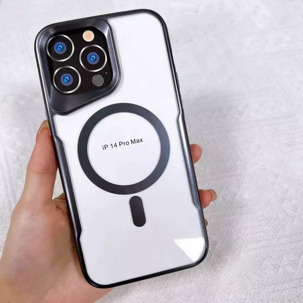 Shark Case With MagSafe iPhone 15 Plus — Black